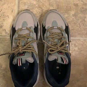 women’s Fila tennis shoe